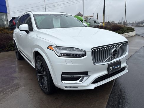 Certified 2023 Volvo XC90 B6 Ultimate w/ Protection Package Premier image 4