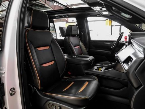 Used 2021 GMC Yukon AT4 w/ AT4 Premium Package AWD/4WD image 34
