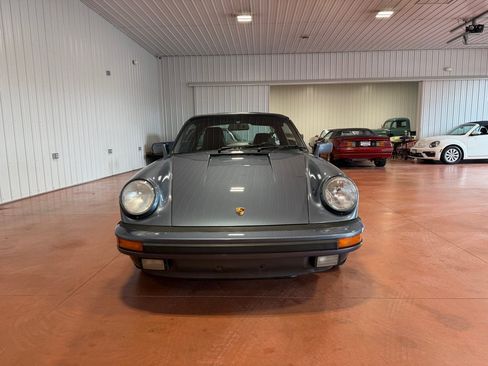 Used 1988 Porsche 911 Carrera RWD image 8