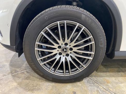 Certified 2025 Mercedes-Benz GLC 300 4MATIC image 20