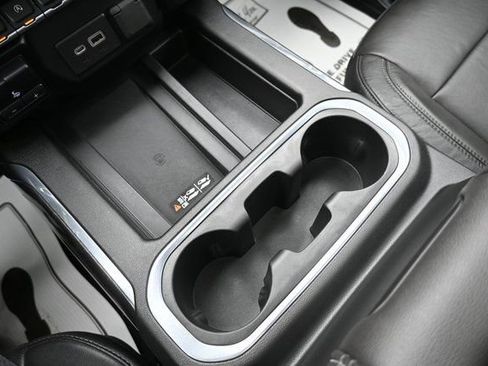 Used 2020 Chevrolet Silverado 1500 LTZ w/ LTZ Premium Package image 29