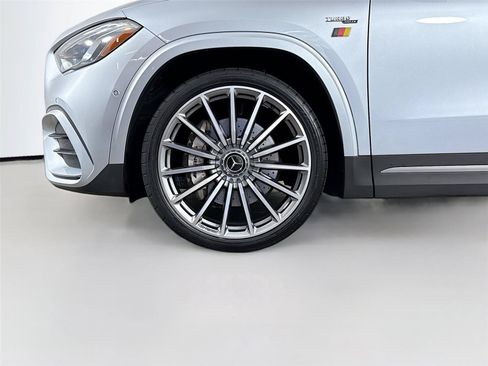 Used 2024 Mercedes-Benz GLA 35 AMG 4MATIC image 34