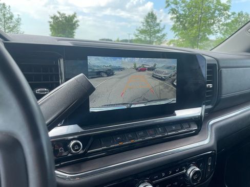 Used 2025 GMC Sierra 1500 SLT RWD image 17
