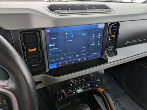 Used 2022 Ford Bronco Badlands AWD/4WD image 12