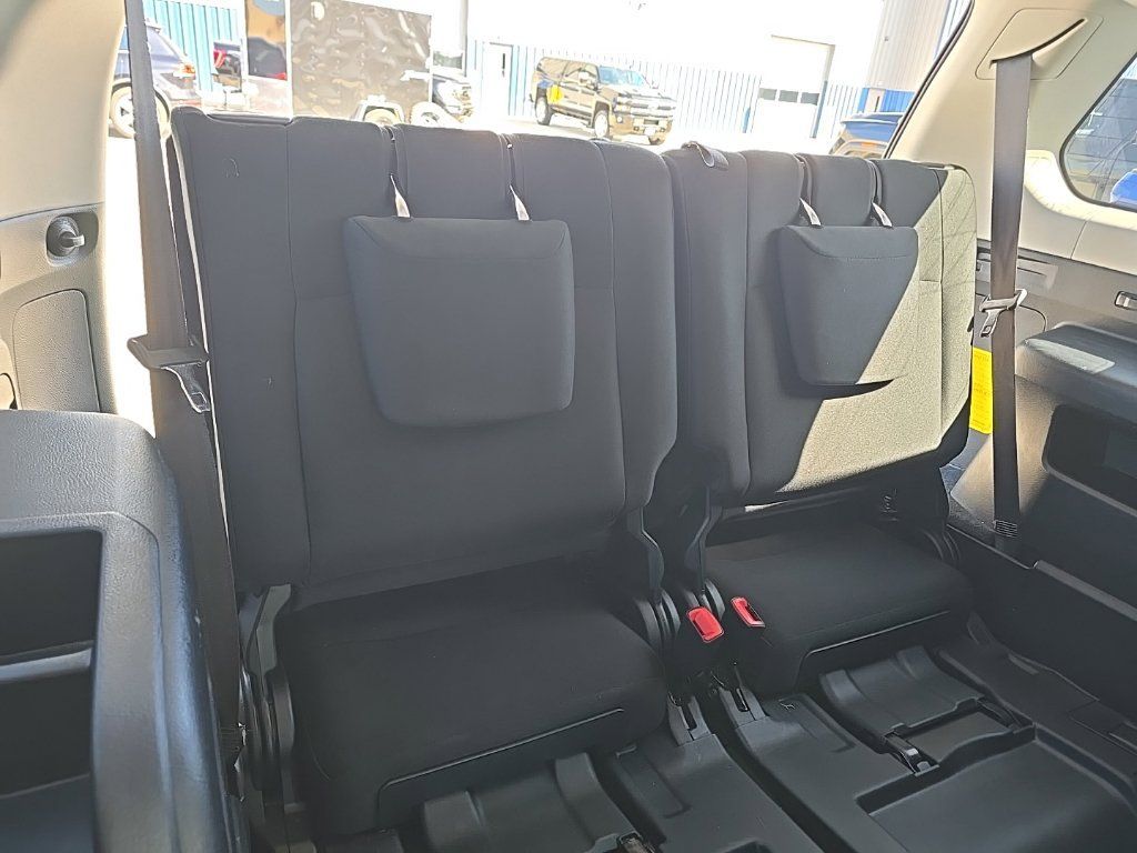 Used 2019 Toyota 4Runner SR5 AWD/4WD image 15