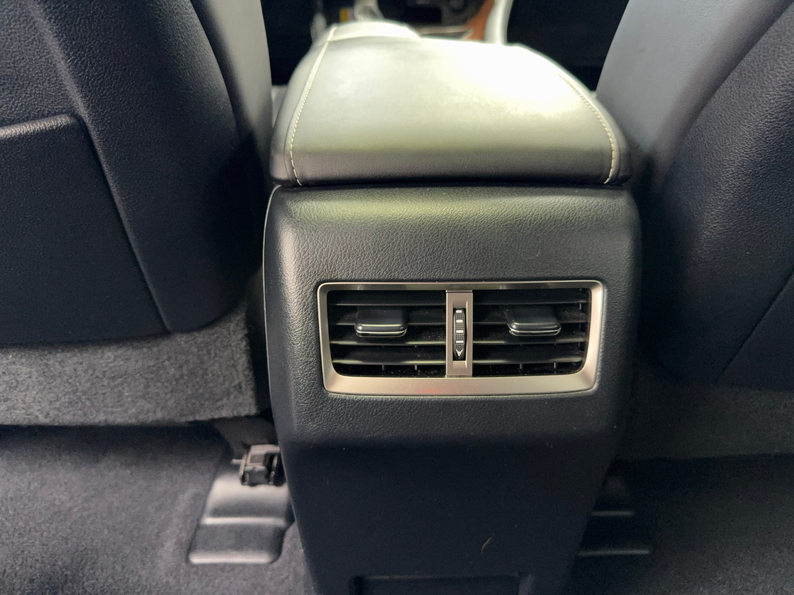Used 2021 Lexus RX 350L FWD w/ Premium Package image 39