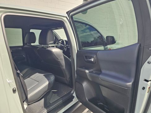 Used 2021 Toyota Tacoma TRD Pro AWD/4WD image 14
