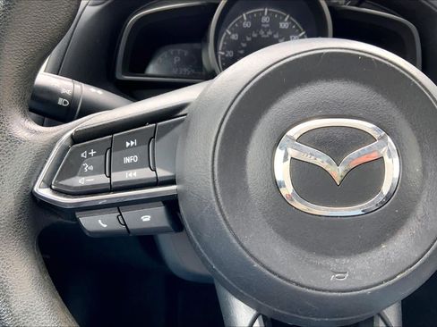 Used 2018 MAZDA MAZDA3 Sport FWD image 24