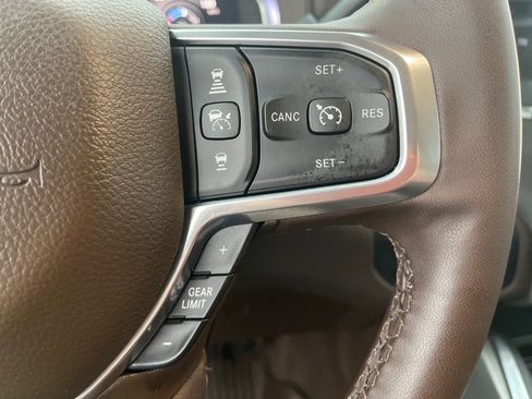 Used 2025 RAM 3500 Laramie image 10