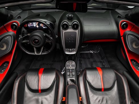 Used 2019 McLaren 570S Spider RWD image 50