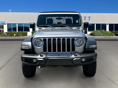 Used 2020 Jeep Gladiator Sport w/ Quick Order Package 24S AWD/4WD image 2