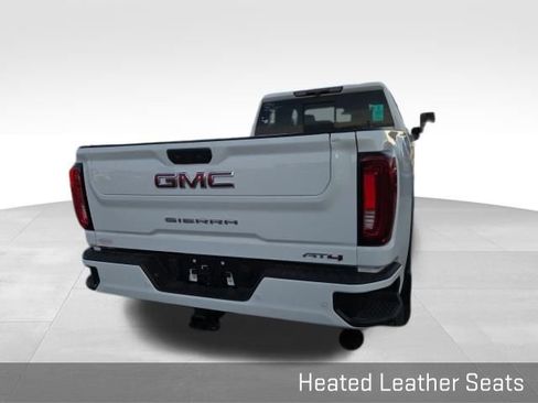 Used 2022 GMC Sierra 2500 AT4 image 7