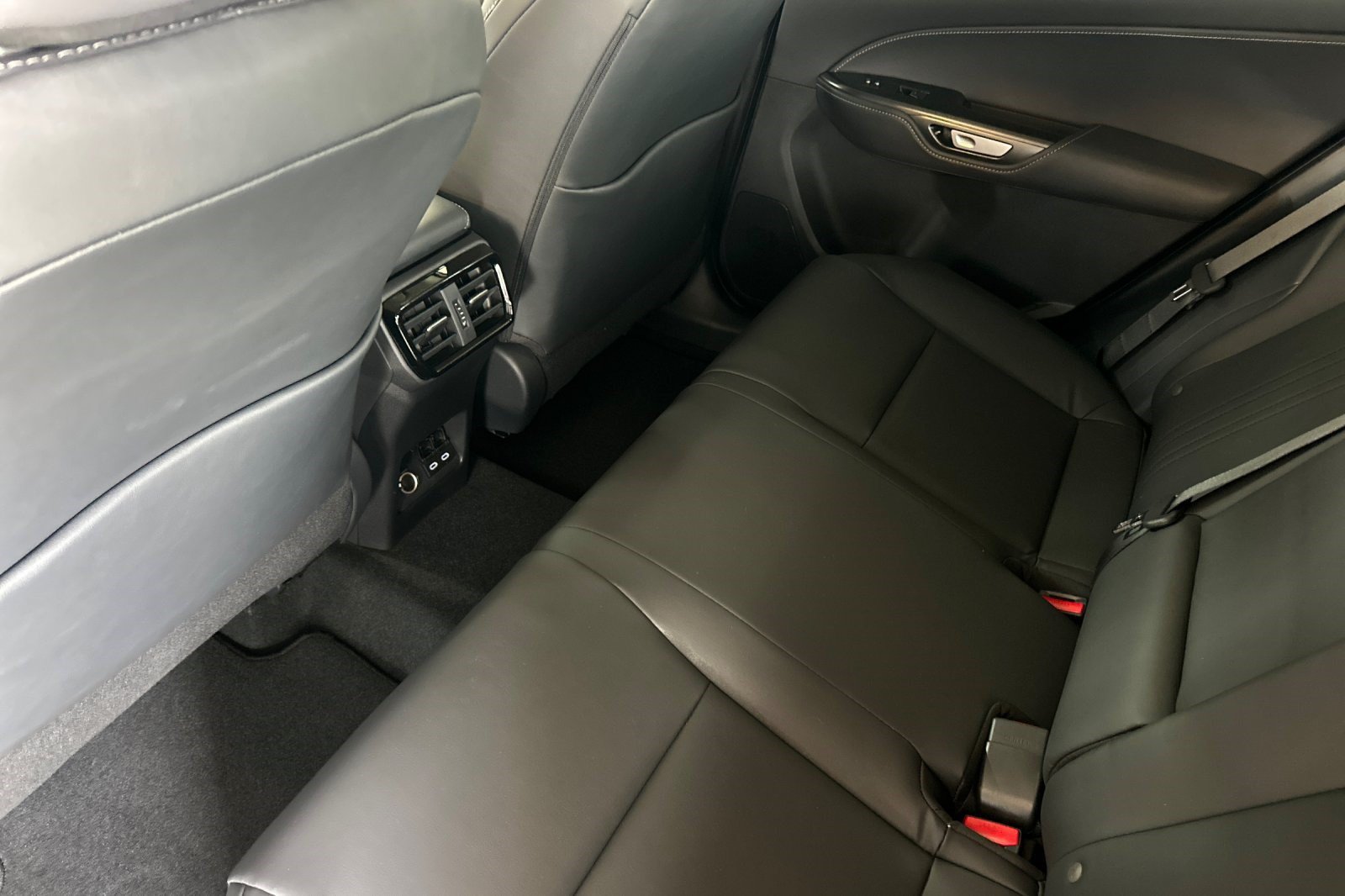 New 2026 Lexus NX 350 AWD image 24