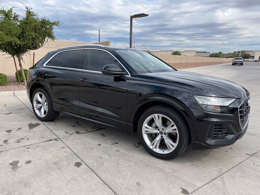 Used 2023 Audi Q8 Premium w/ Convenience Package AWD/4WD image 5
