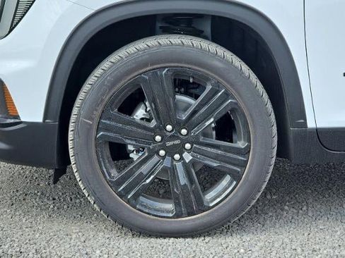 New 2026 GMC Acadia Elevation w/ Black Edition image 32