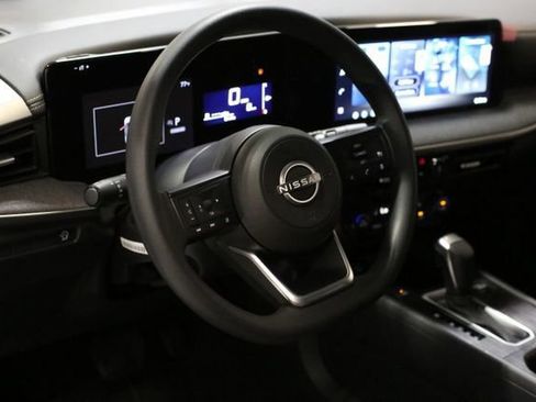 New 2026 Nissan Kicks SV image 7