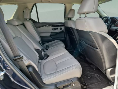 Certified 2025 Honda Pilot EX-L image 18