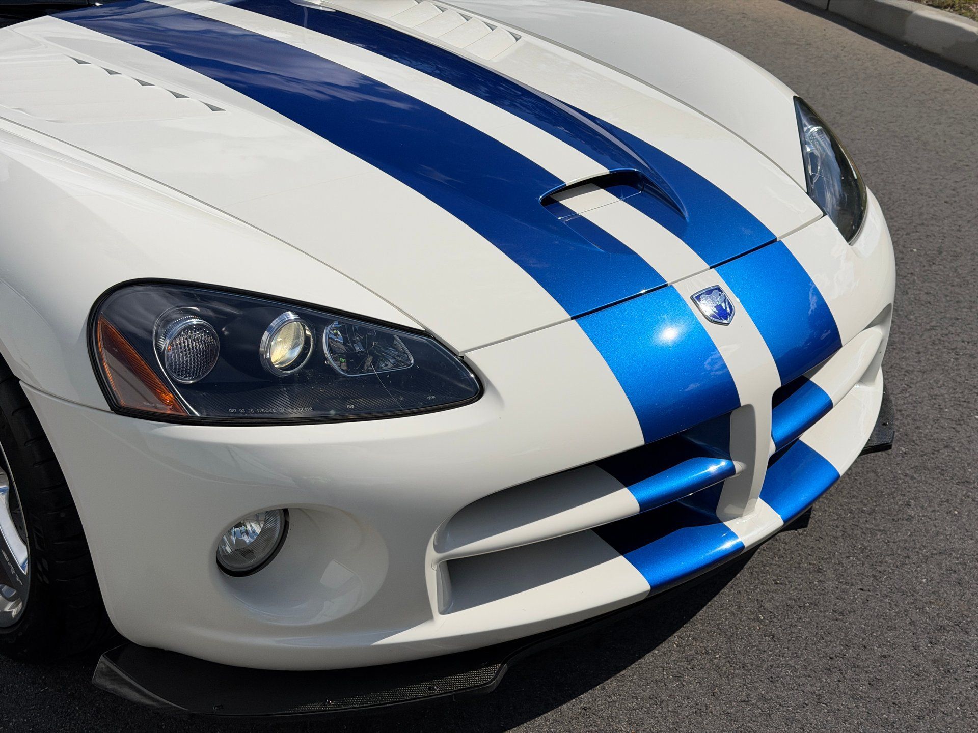 Used 2006 Dodge Viper SRT-10 w/ VOI9 Edition RWD image 19