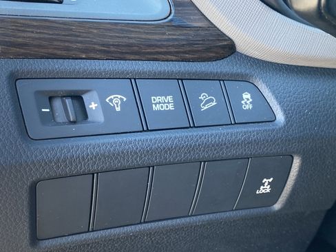 Used 2018 Hyundai Santa Fe Sport w/ 2.4L Value Package 02 AWD/4WD image 14