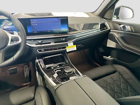 New 2026 BMW X5 xDrive40i w/ M Sport Package AWD/4WD image 24