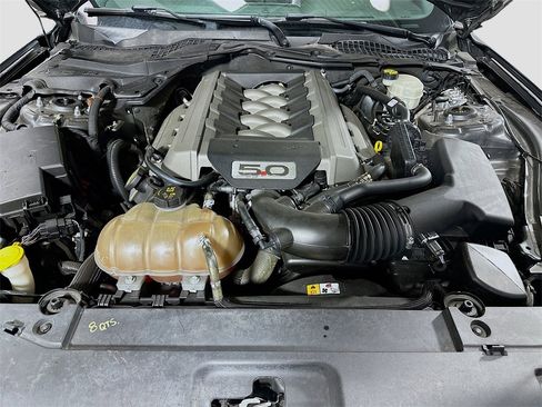 Used 2015 Ford Mustang GT Premium image 29