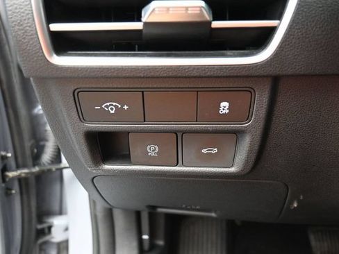 Used 2025 Hyundai Sonata SEL FWD image 16