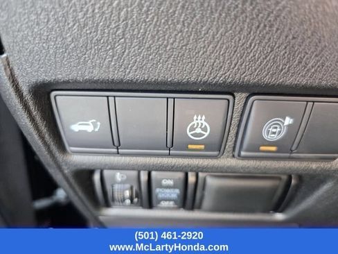Used 2018 Nissan Armada Platinum w/ Captain Seat Package RWD image 28