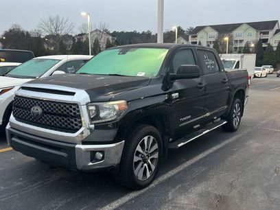 Used 2018 Toyota Tundra SR5 w/ SR5 Upgrade Package