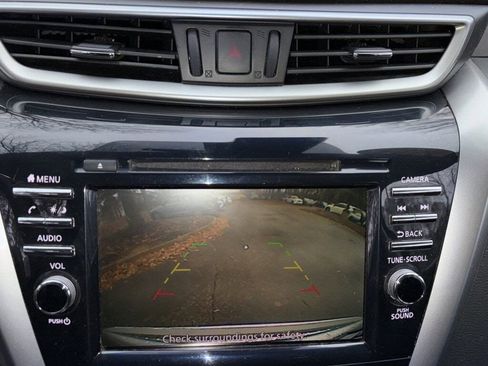 Used 2023 Nissan Murano S image 13