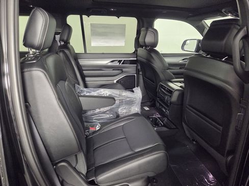 New 2026 Jeep Grand Wagoneer Limited AWD/4WD image 20