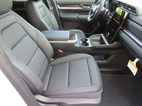 New 2026 GMC Terrain Elevation w/ Elevation Premium Package image 28