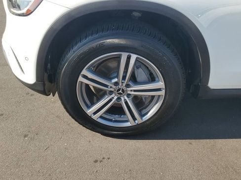 Used 2021 Mercedes-Benz GLC 300 image 4