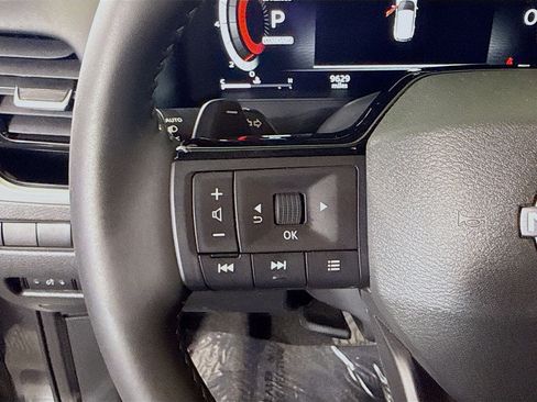 Used 2026 Nissan Rogue SL image 14