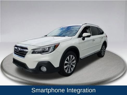 Used 2018 Subaru Outback 3.6R Touring image 19