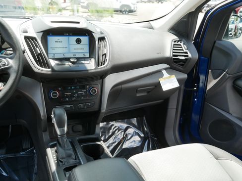 Used 2018 Ford Escape SE w/ Ford Safe & Smart Package AWD/4WD image 22