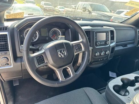 Used 2024 RAM 1500 Warlock AWD/4WD image 13