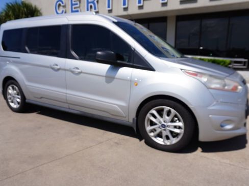 Used 2017 Ford Transit Connect XLT FWD image 1