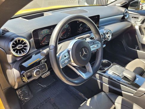 Used 2020 Mercedes-Benz CLA 250 image 12
