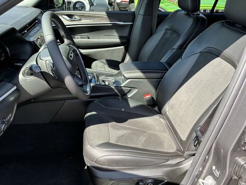 New 2026 Jeep Grand Cherokee Altitude AWD/4WD image 11