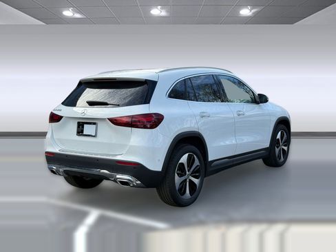 Used 2025 Mercedes-Benz GLA 250 image 7
