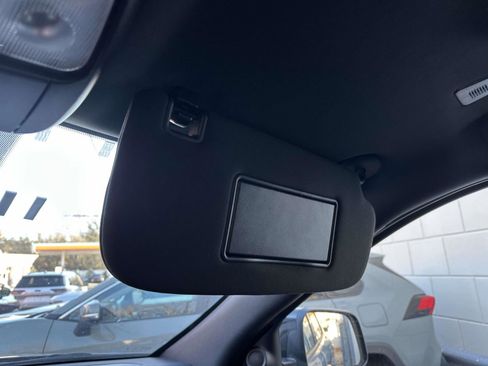 Used 2024 Dodge Durango GT image 32