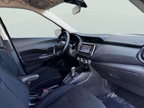 Used 2024 Nissan Kicks S image 44