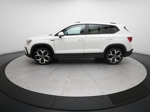 Used 2023 Volkswagen Taos SEL image 23