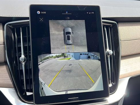 New 2026 Volvo XC90 B6 Plus AWD/4WD image 16