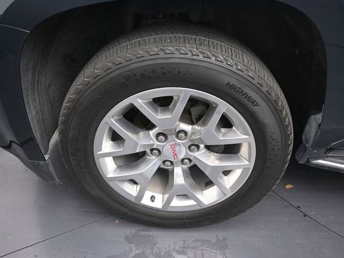 Used 2019 GMC Yukon SLE w/ SLE Value Package RWD image 10