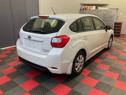 Used 2016 Subaru Impreza 2.0i image 3
