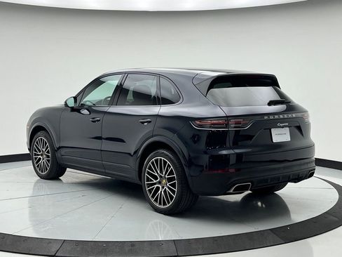 Used 2021 Porsche Cayenne image 3
