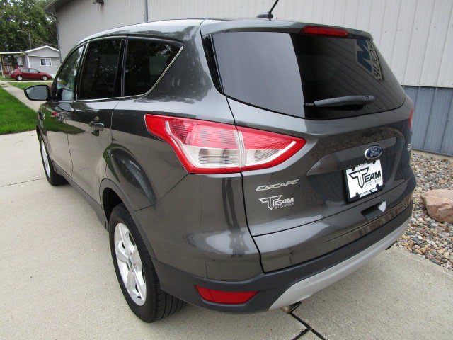 Used 2016 Ford Escape SE w/ SE Cold Weather Package AWD/4WD image 5