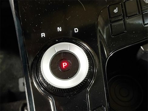 Used 2023 Kia Sportage LX image 16