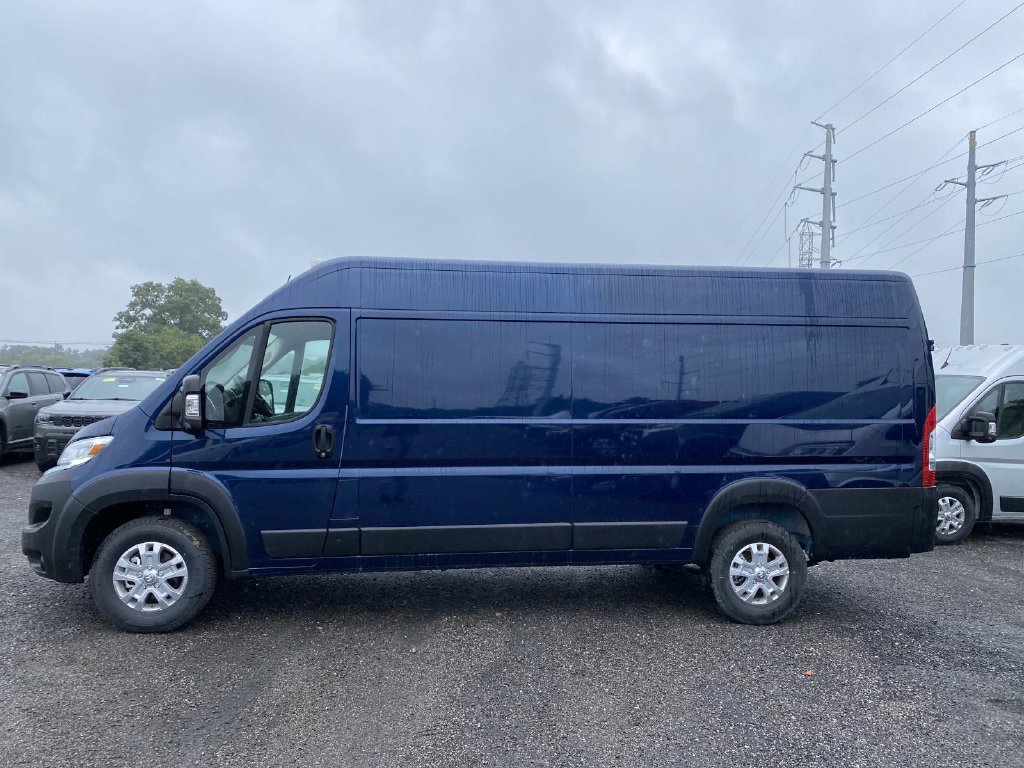 Used 2025 RAM ProMaster 3500 w/ Quick Order Package 22H SLT+ FWD image 7